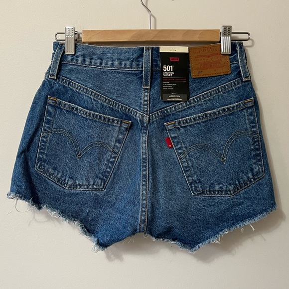 levis 501 Shorts - Picture 6 of 6